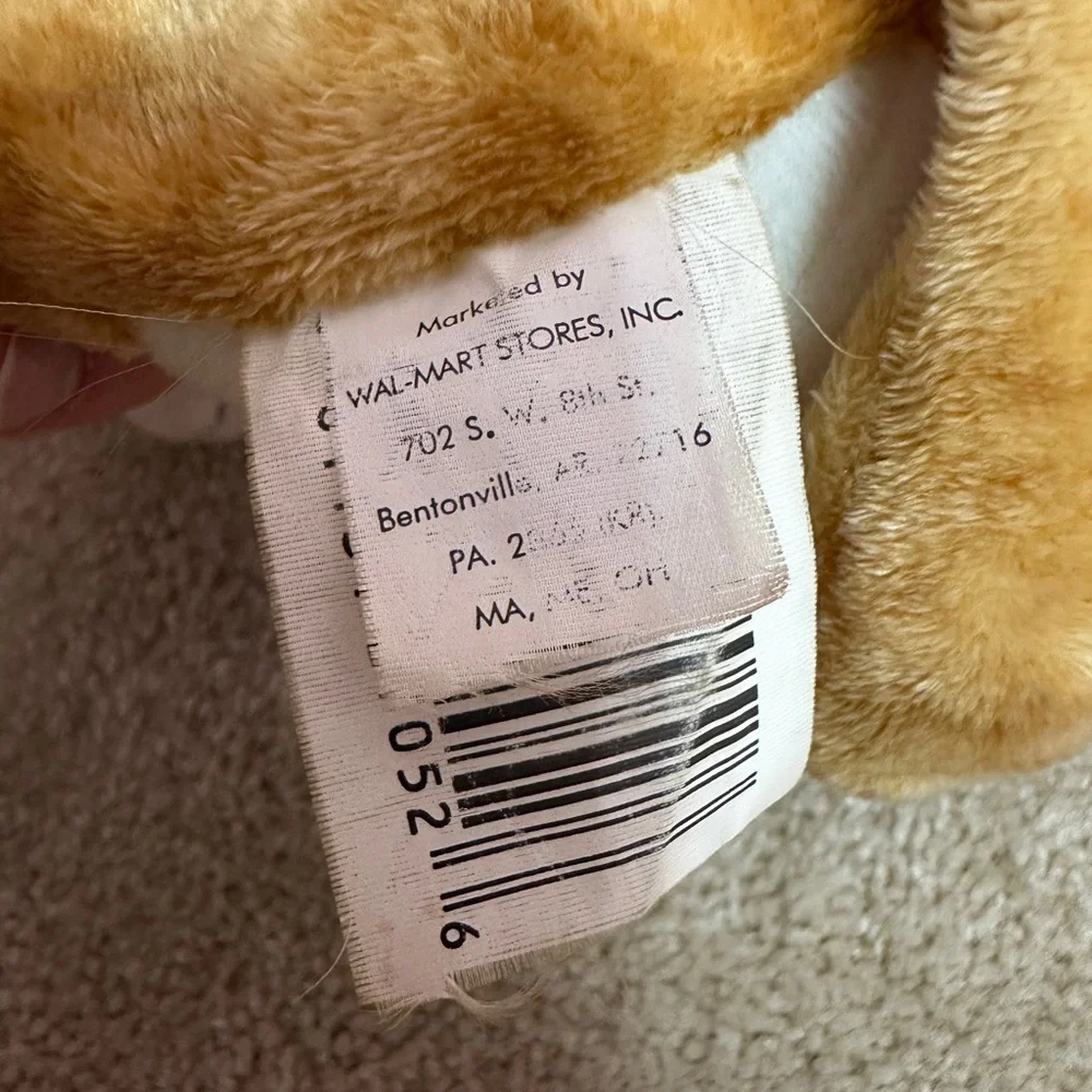 Vintage Walmart Lovable Huggable Lying Dog Plush 12” Brown white Hound Dog